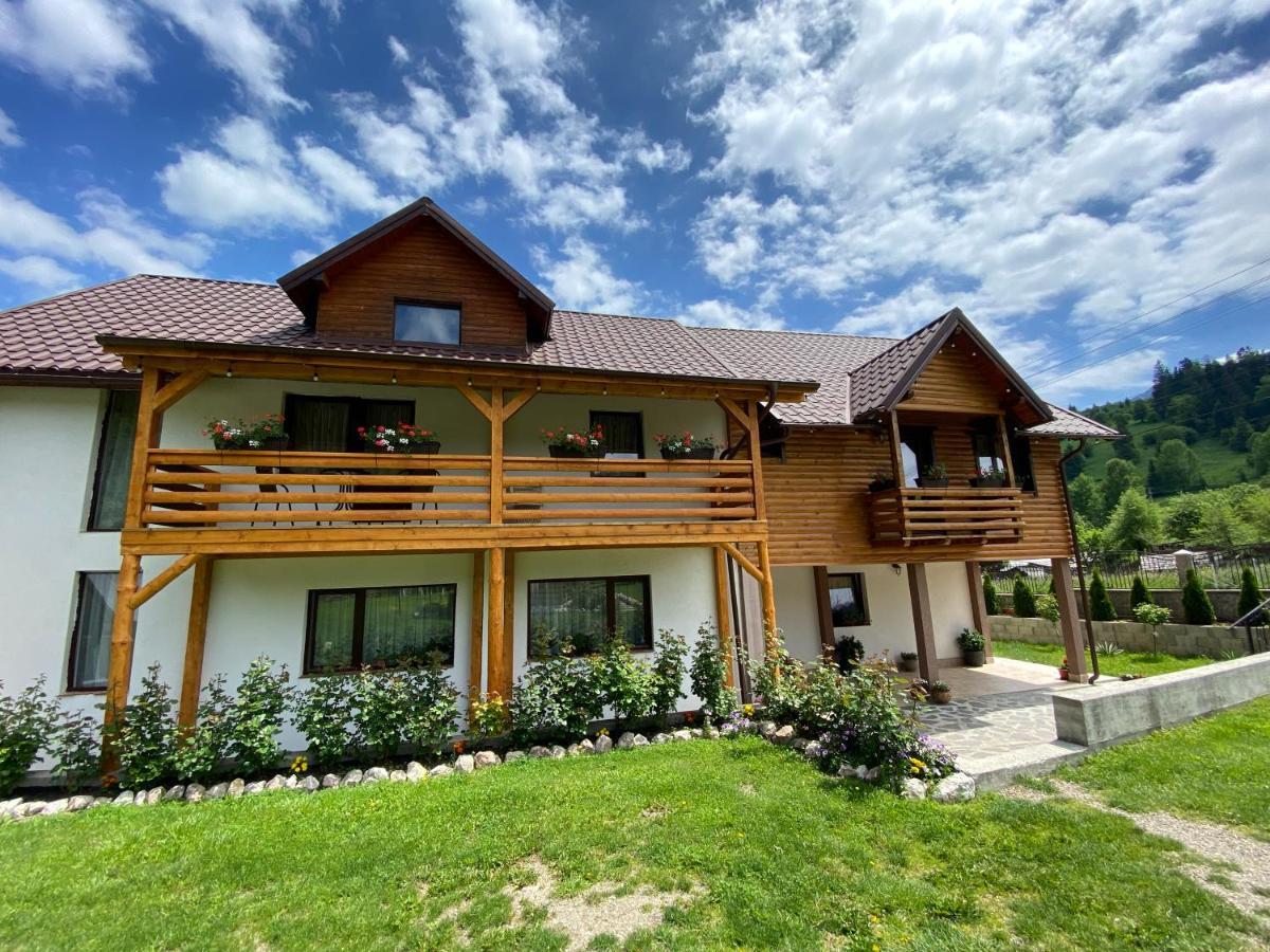 Hotel Casa Pancu Ceahlău Exterior foto
